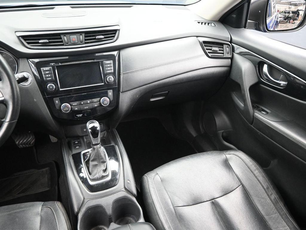 2020 Nissan Rogue Vehicle Photo in Marion, IA 52302