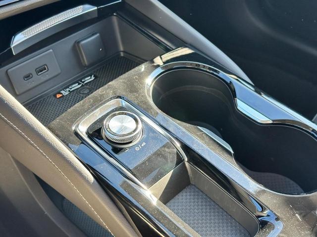 2025 Buick Envision Vehicle Photo in COLUMBIA, MO 65203-3903