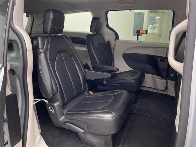 2023 Chrysler Pacifica Vehicle Photo in PORTLAND, OR 97225-3518