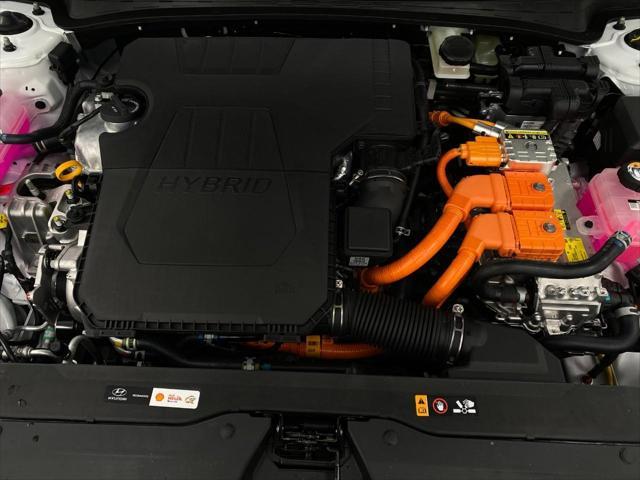 2025 Hyundai ELANTRA Hybrid Vehicle Photo in Appleton, WI 54913