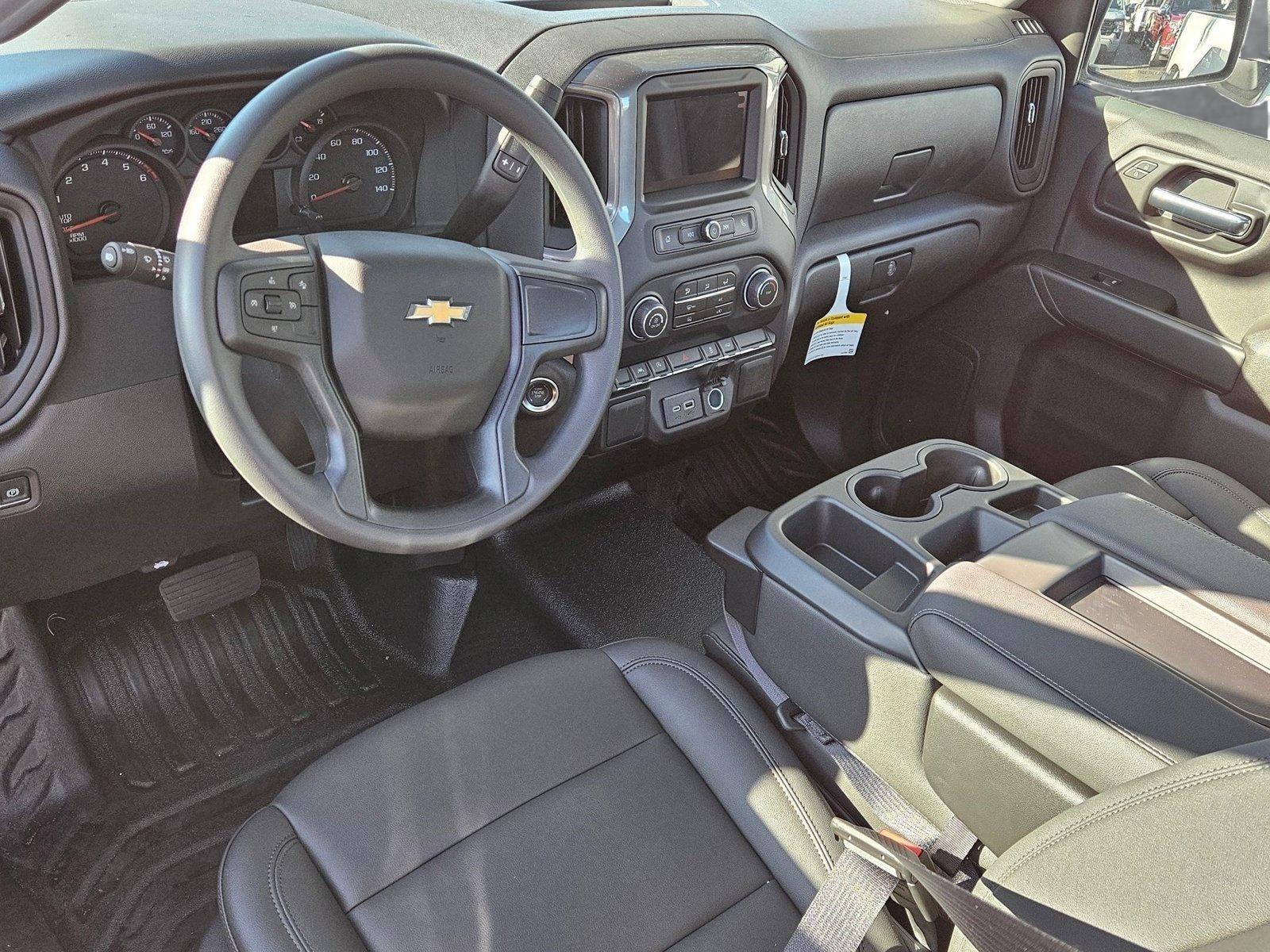 2025 Chevrolet Silverado 1500 Vehicle Photo in GREENACRES, FL 33463-3207