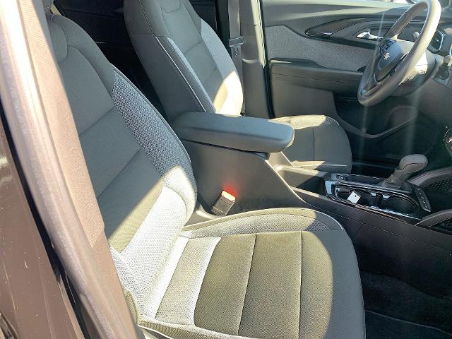 2022 Chevrolet Trailblazer Vehicle Photo in MOON TOWNSHIP, PA 15108-2571