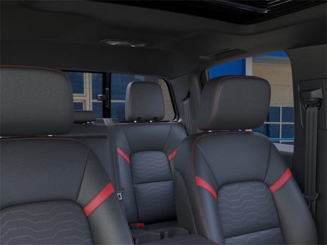2025 Chevrolet Colorado Vehicle Photo in ENGLEWOOD, CO 80113-6708