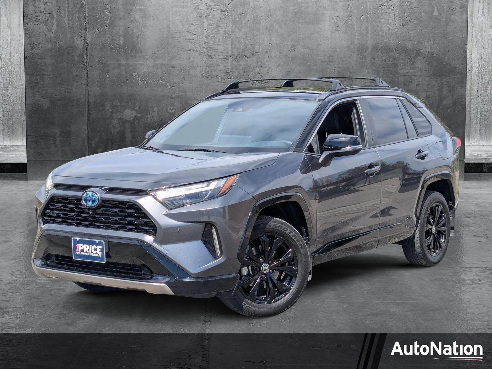 2023 Toyota RAV4 Vehicle Photo in Valencia, CA 91355