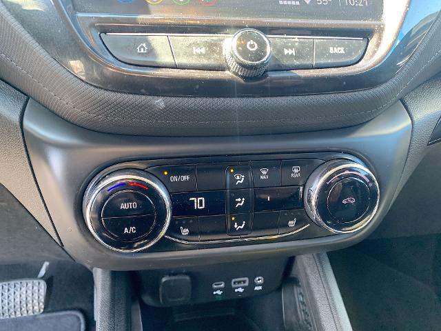 2023 Chevrolet Trailblazer Vehicle Photo in MOON TOWNSHIP, PA 15108-2571