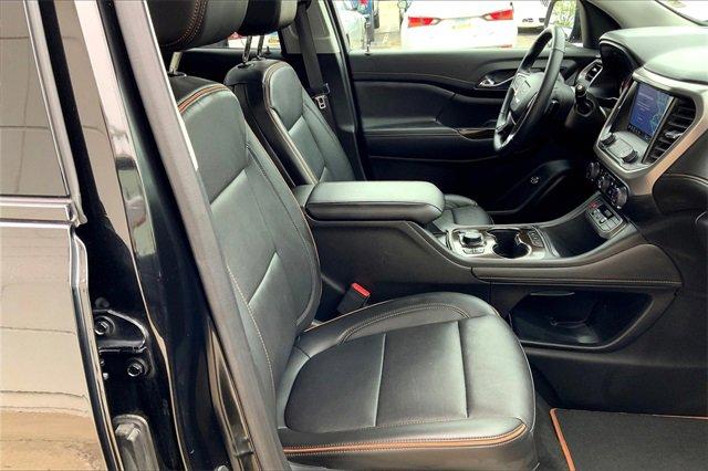 2023 GMC Acadia Vehicle Photo in TOPEKA, KS 66609-0000