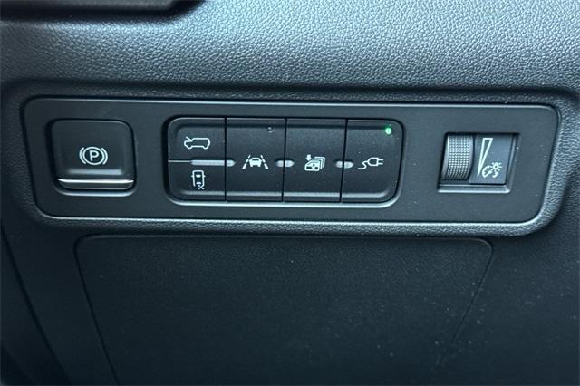 2025 GMC HUMMER EV SUV Vehicle Photo in ELK GROVE, CA 95757-8703