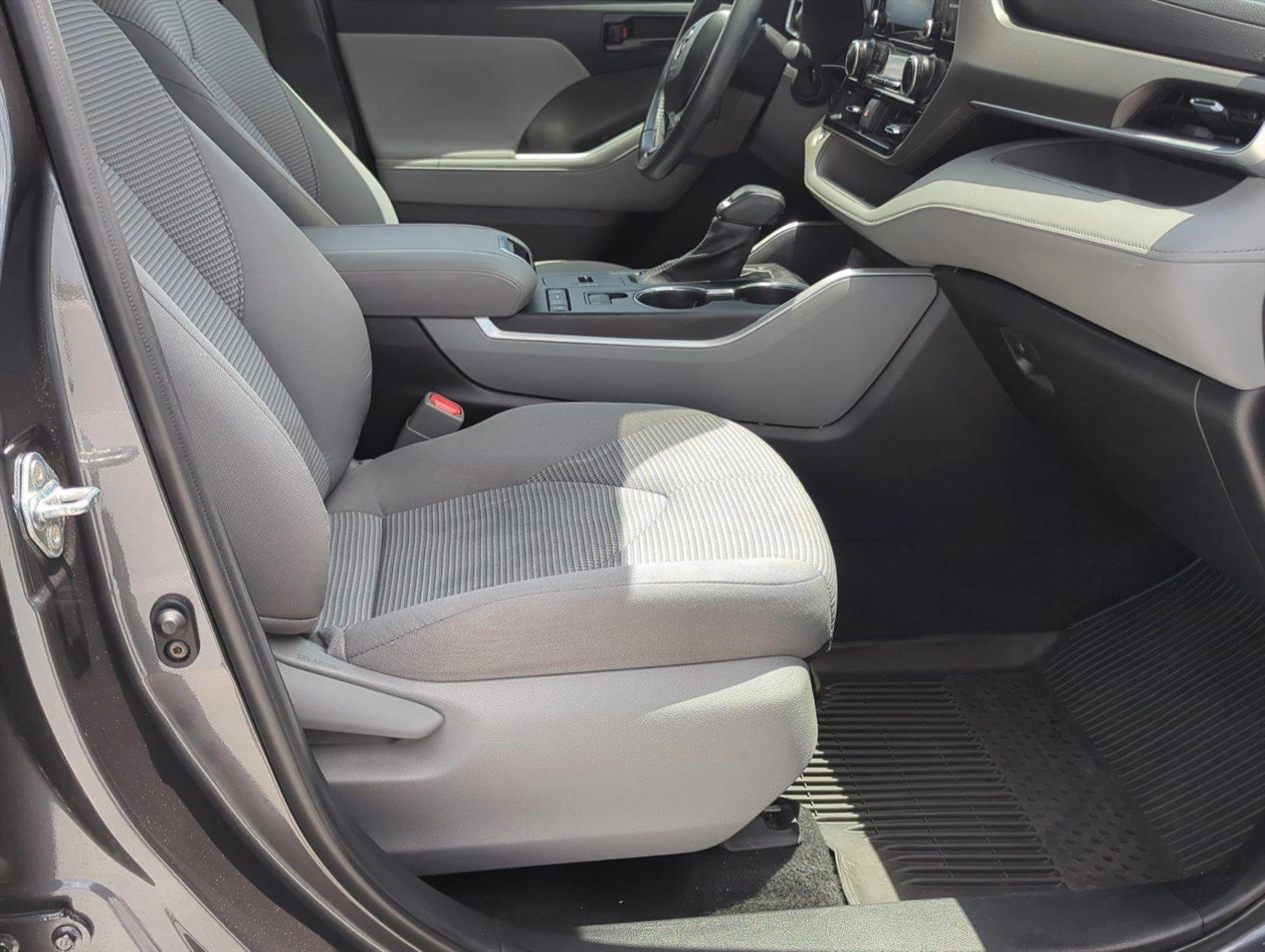2022 Toyota Highlander Vehicle Photo in Ft. Myers, FL 33907