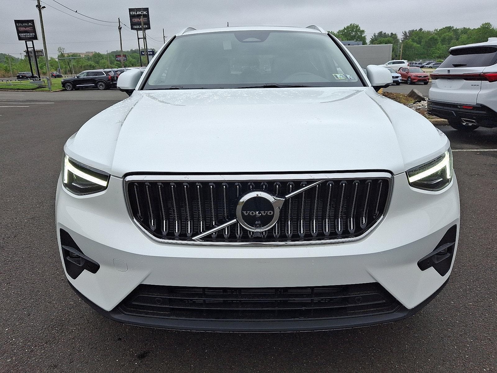 2025 Volvo XC40 Vehicle Photo in Trevose, PA 19053