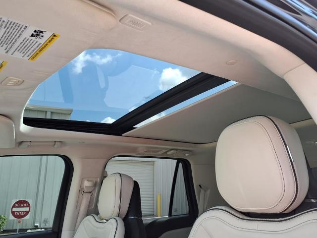 2021 Lincoln Navigator Vehicle Photo in Tampa, FL 33612