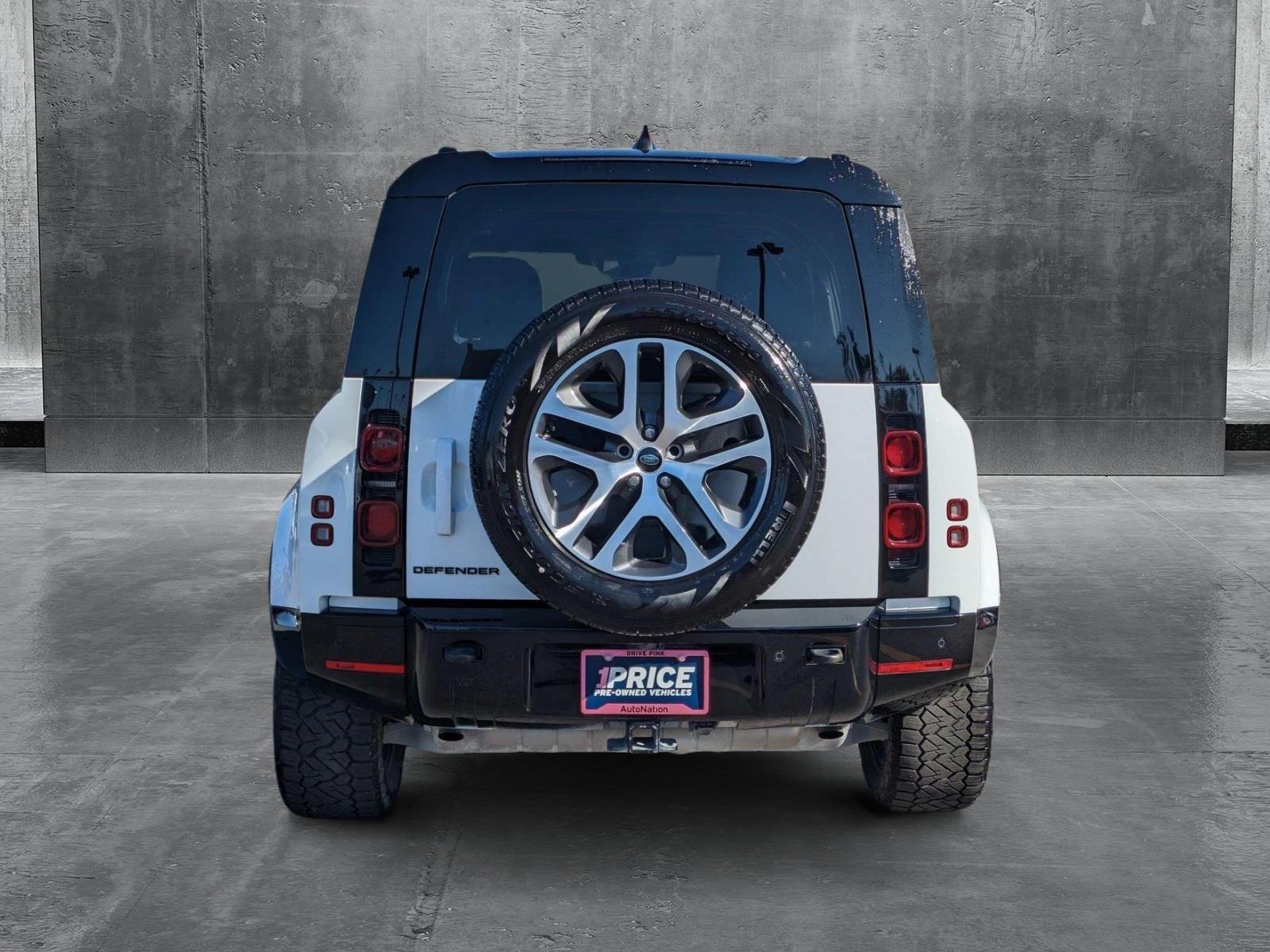 2024 Land Rover Defender Vehicle Photo in Tampa, FL 33614