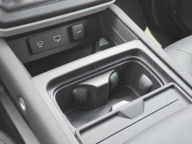 2024 Defender Vehicle Photo in AUSTIN, TX 78717