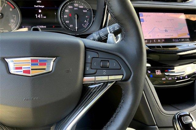 2023 Cadillac XT6 Vehicle Photo in KANSAS CITY, MO 64114-4545