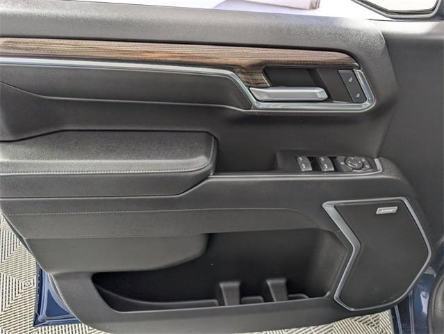 2023 Chevrolet Silverado 1500 Vehicle Photo in ENGLEWOOD, CO 80113-6708