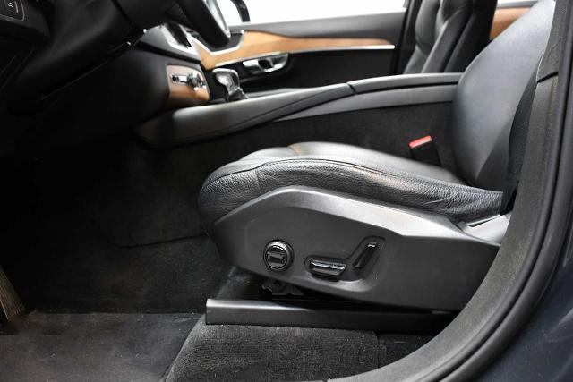 2021 Volvo XC90 Vehicle Photo in DALLAS, TX 75235