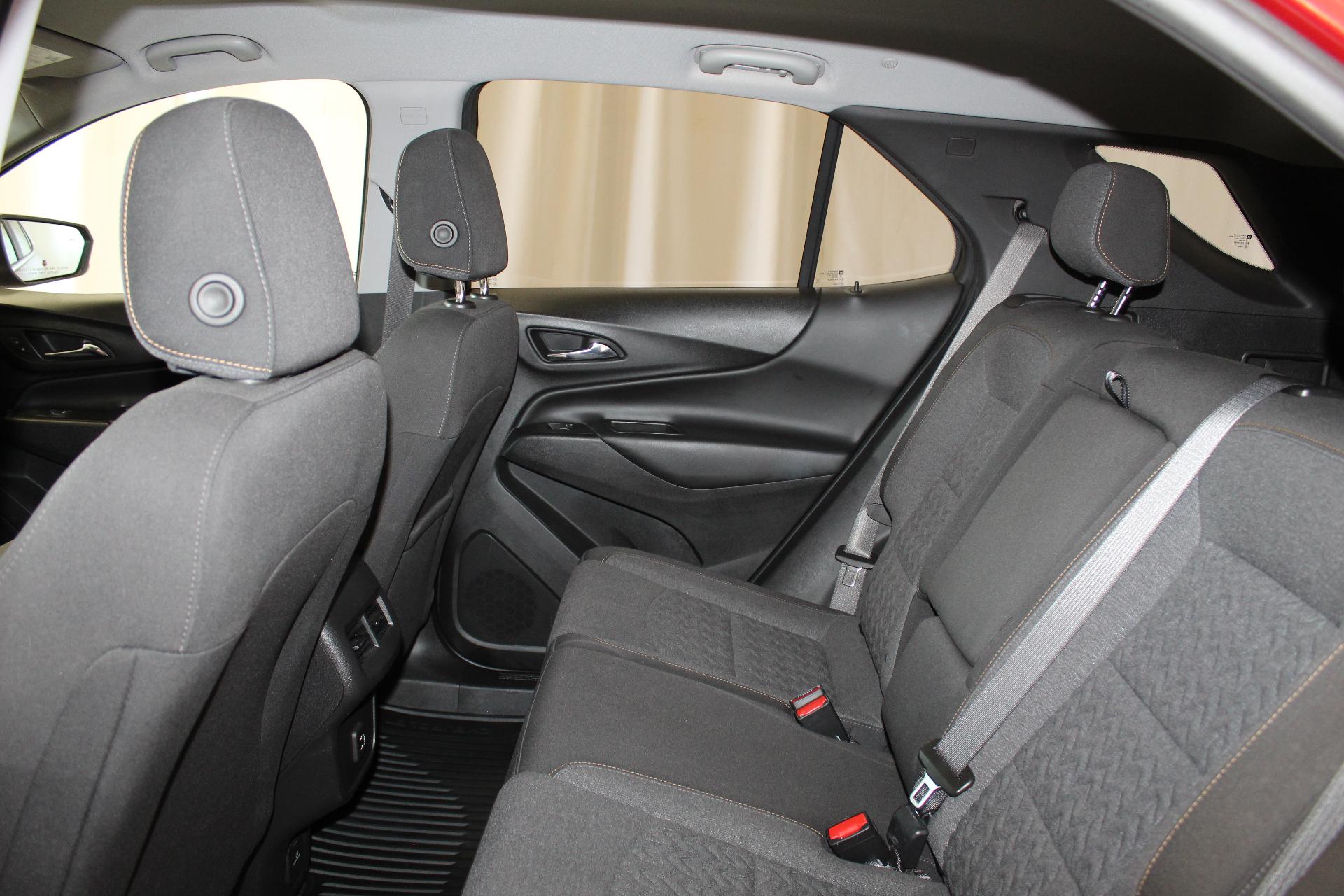 2022 Chevrolet Equinox Vehicle Photo in NORTHAMPTON, MA 01060-1120