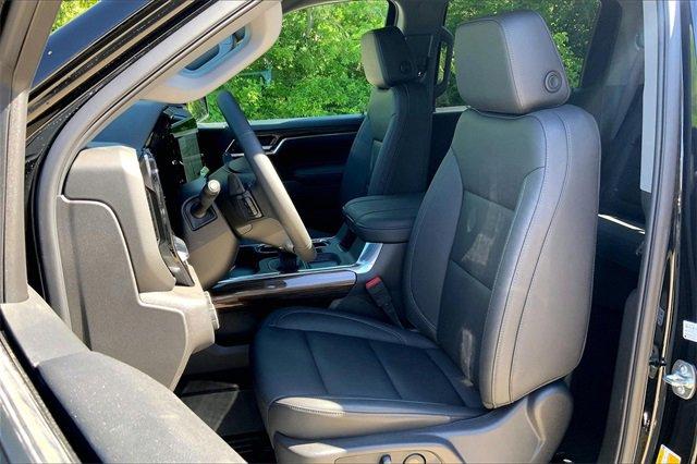 2025 Chevrolet Silverado 1500 Vehicle Photo in KANSAS CITY, MO 64114-4502