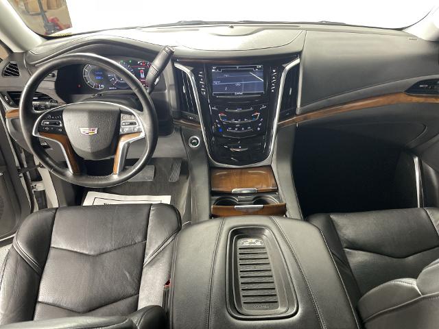 2018 Cadillac Escalade Vehicle Photo in GILBERT, AZ 85297-0402