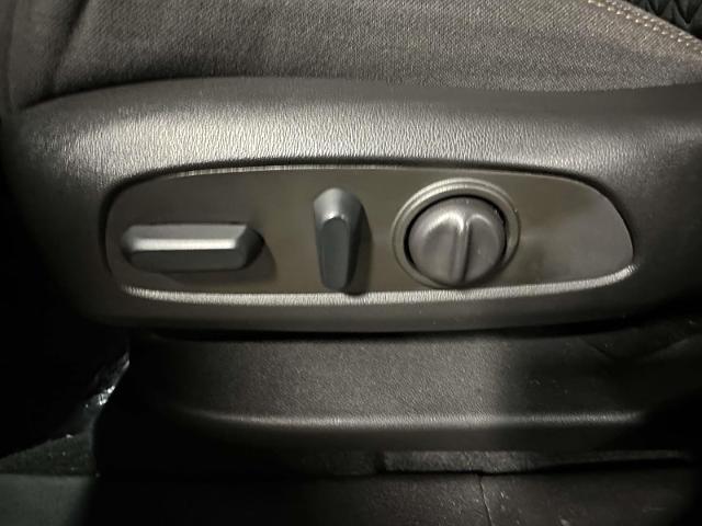 2023 Chevrolet Equinox Vehicle Photo in Roslyn, NY 11576