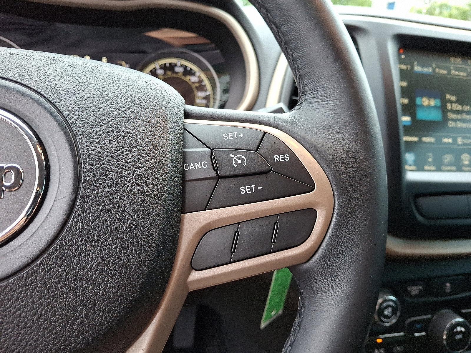 2017 Jeep Cherokee Vehicle Photo in Willow Grove, PA 19090