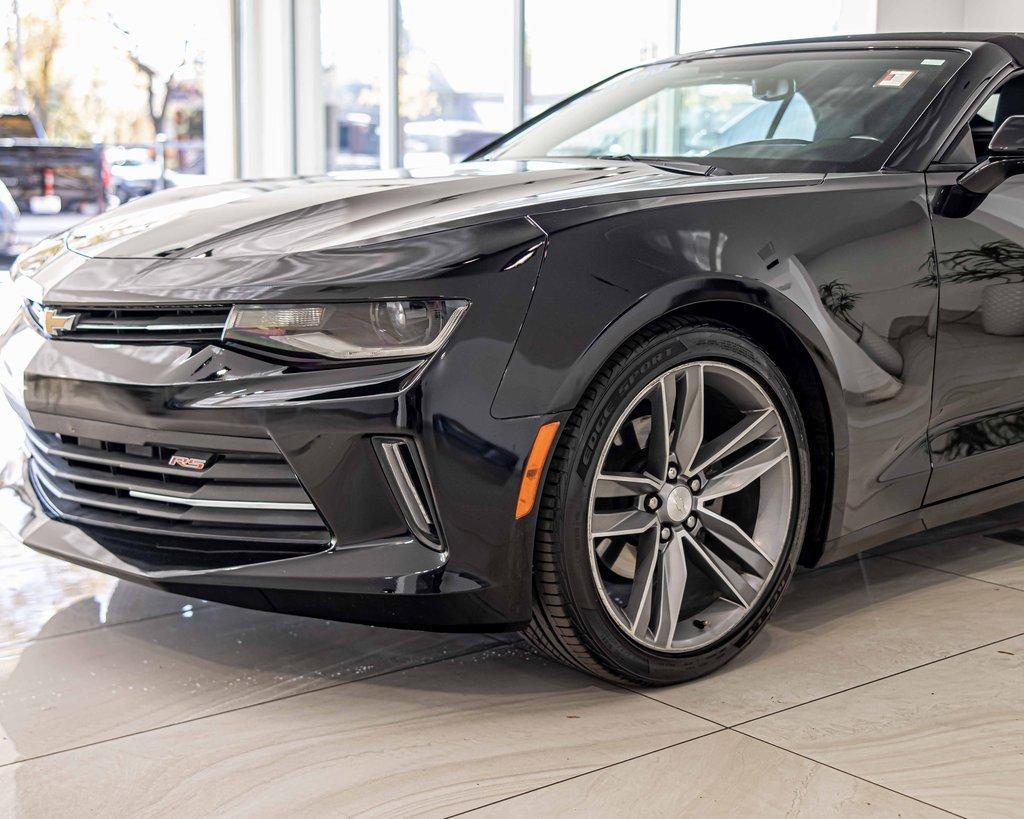 2018 Chevrolet Camaro Vehicle Photo in Saint Charles, IL 60174