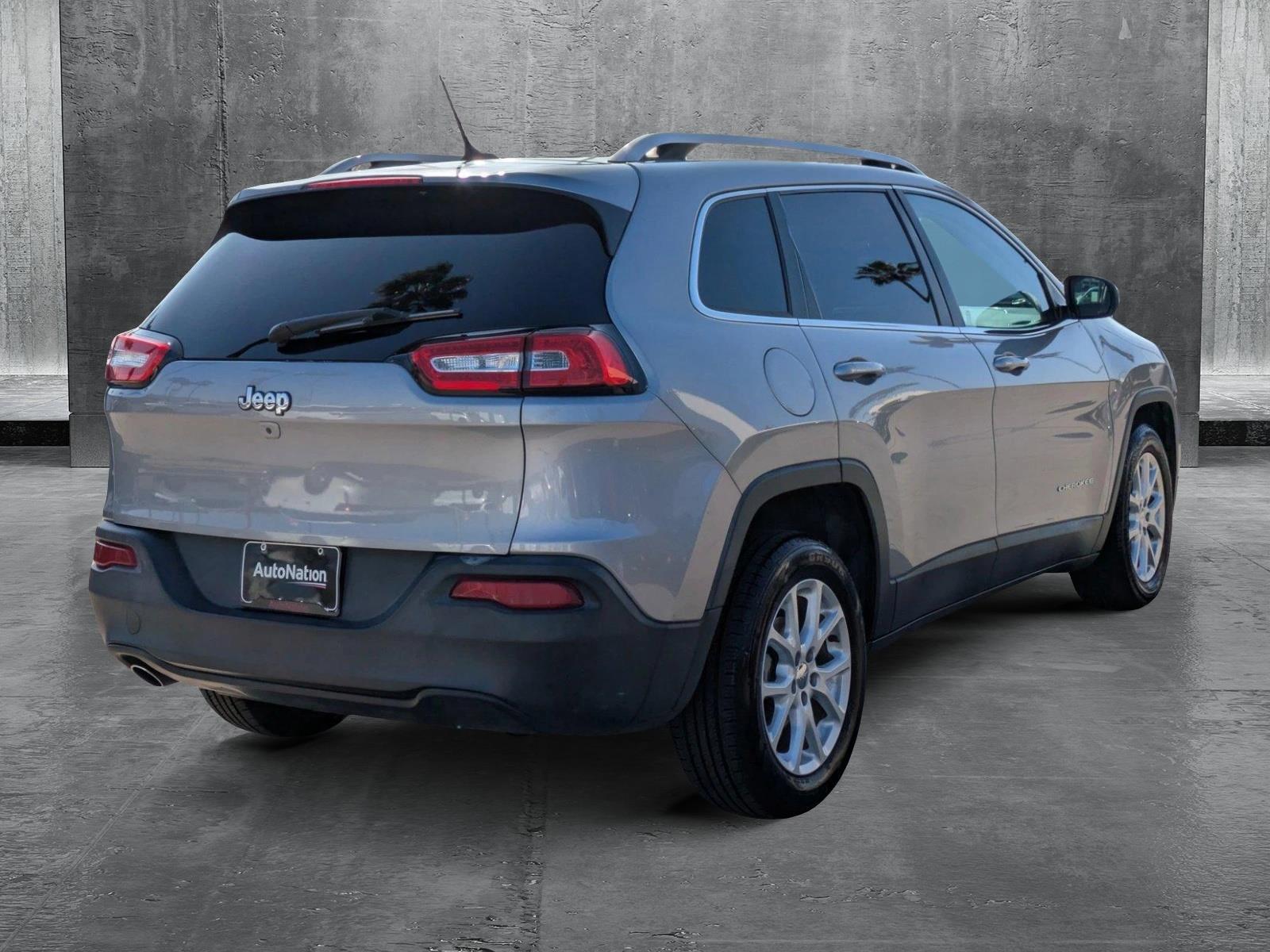 2016 Jeep Cherokee Vehicle Photo in Tustin, CA 92782