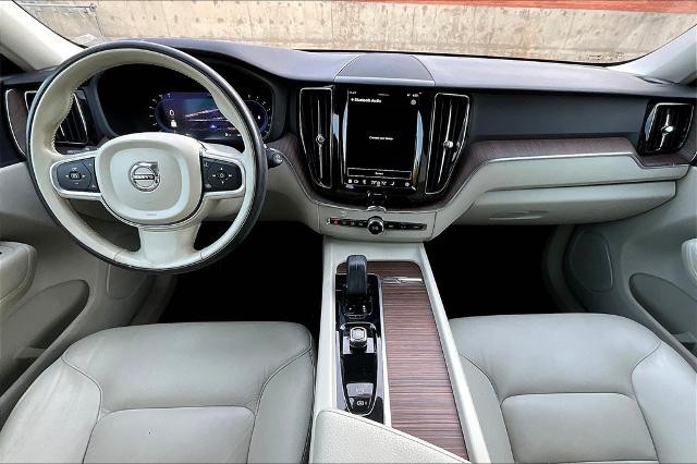 2022 Volvo XC60 Vehicle Photo in Houston, TX 77007