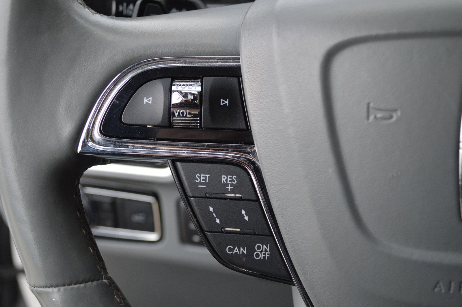 2019 Lincoln Navigator Vehicle Photo in Houston, TX 77090