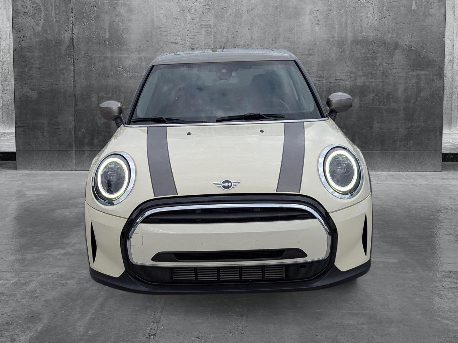 2022 MINI Cooper Hardtop 4 Door Vehicle Photo in Delray Beach, FL 33444