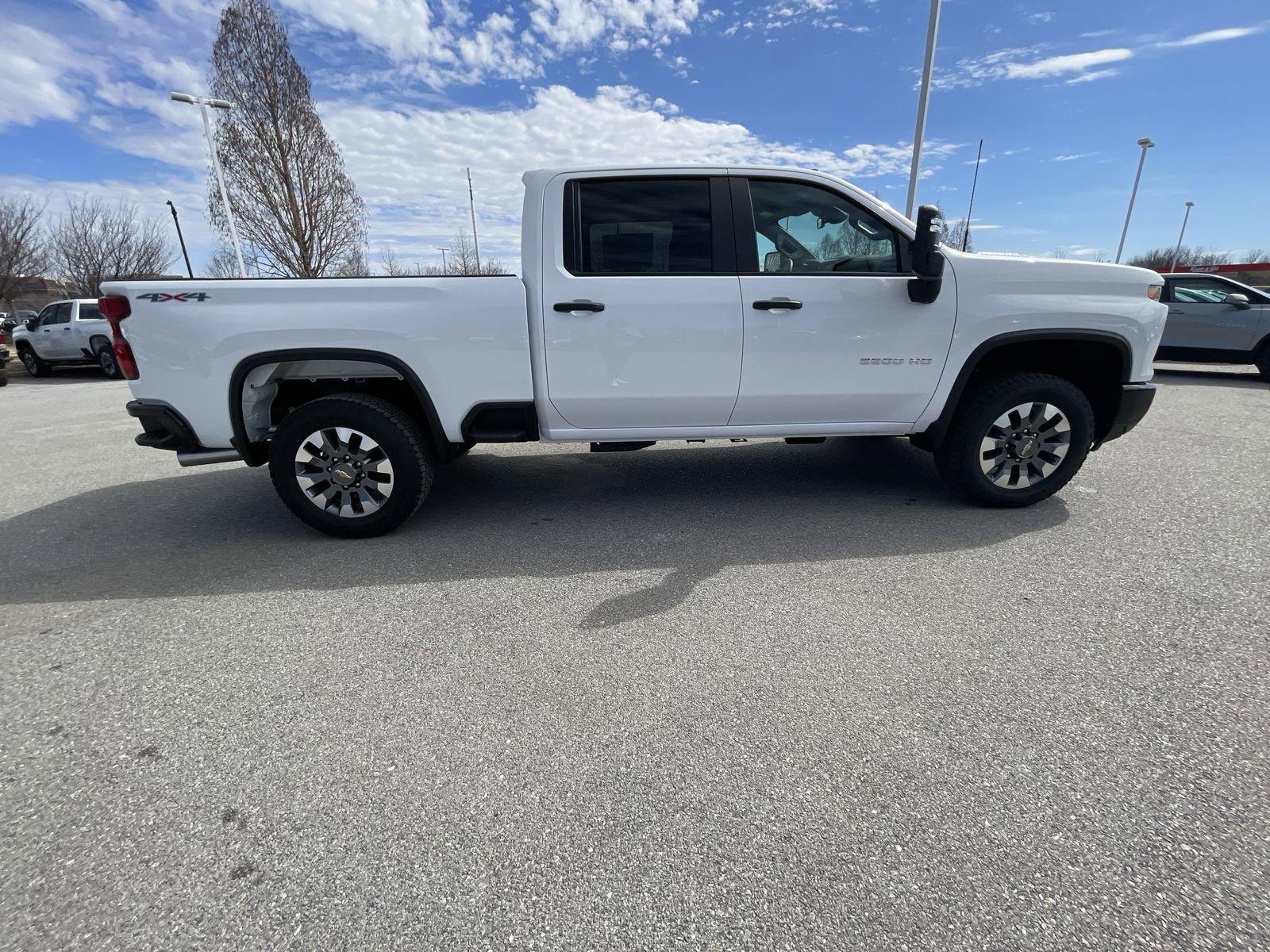 2024 Chevrolet Silverado 2500 HD Vehicle Photo in BENTONVILLE, AR 72712-4322