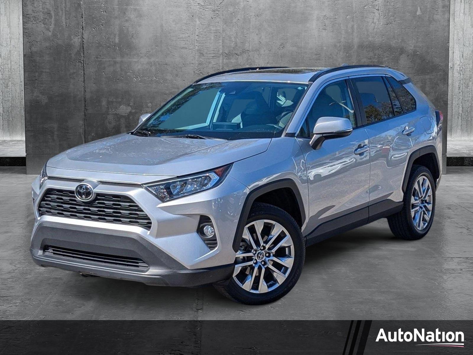 2020 Toyota RAV4 Vehicle Photo in Tampa, FL 33614