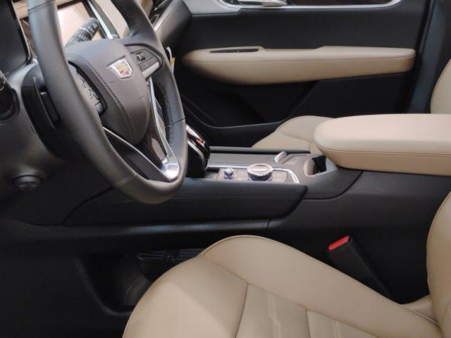 2024 Cadillac XT6 Vehicle Photo in PINEVILLE, NC 28134-8495
