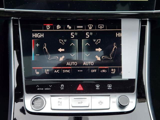 2025 Audi Q7 Vehicle Photo in MCKINNEY, TX 75070