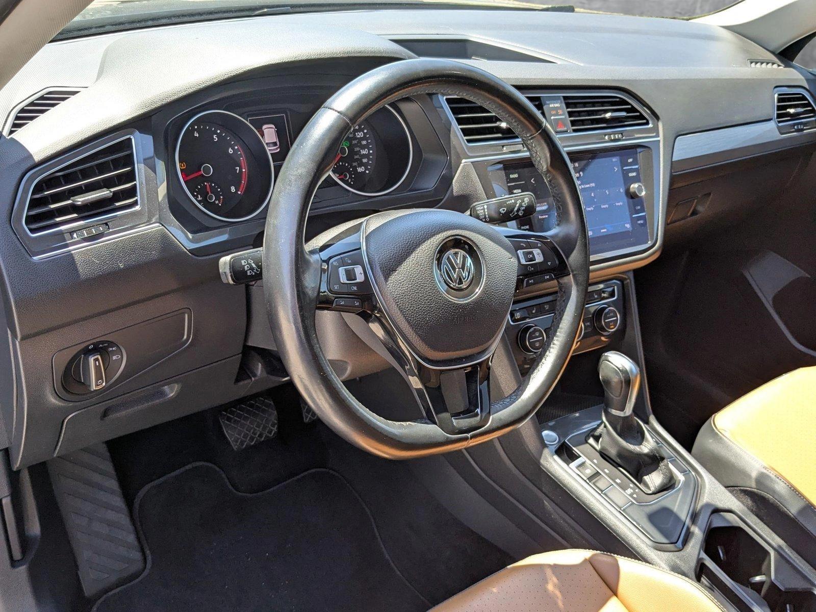 2018 Volkswagen Tiguan Vehicle Photo in PEMBROKE PINES, FL 33024-6534