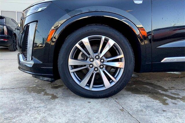 2020 Cadillac XT6 Vehicle Photo in TOPEKA, KS 66609-0000