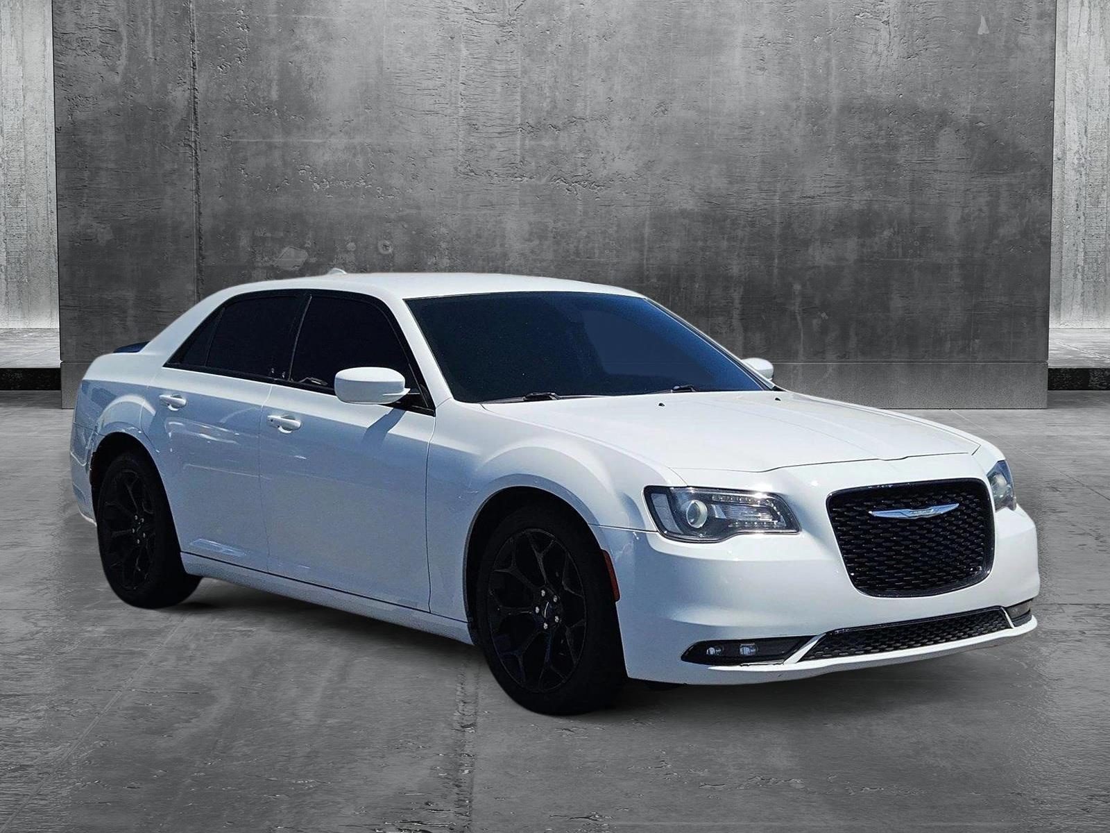 2019 Chrysler 300 Vehicle Photo in GILBERT, AZ 85297-0446