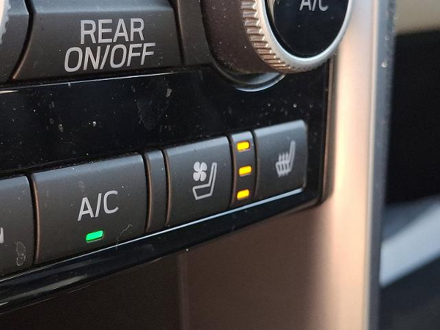 2021 Subaru Ascent Vehicle Photo in HARRISBURG, PA 17111-1033