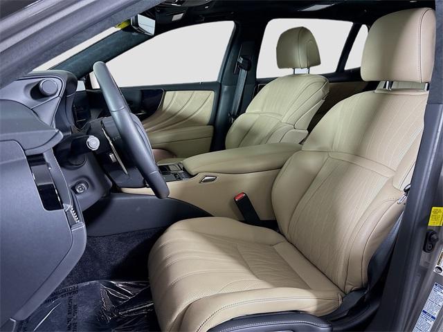 2022 Lexus LS 500 Vehicle Photo in Puyallup, WA 98371