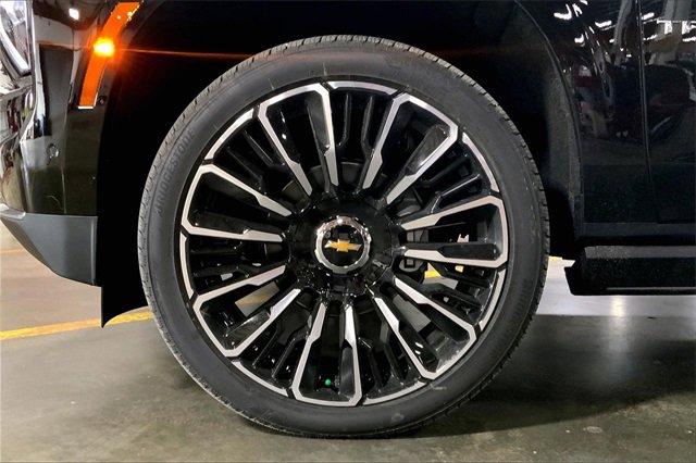 2025 Chevrolet Tahoe Vehicle Photo in KANSAS CITY, MO 64114-4502