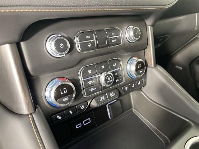 2024 GMC Yukon XL Vehicle Photo in GILBERT, AZ 85297-0402