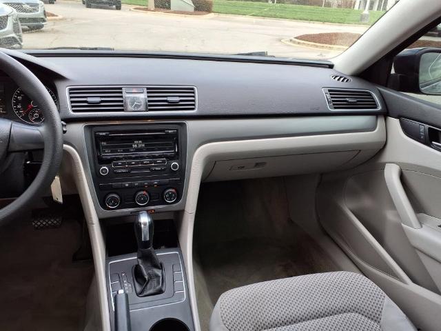 2013 Volkswagen Passat Vehicle Photo in HENDERSON, NC 27536-2966