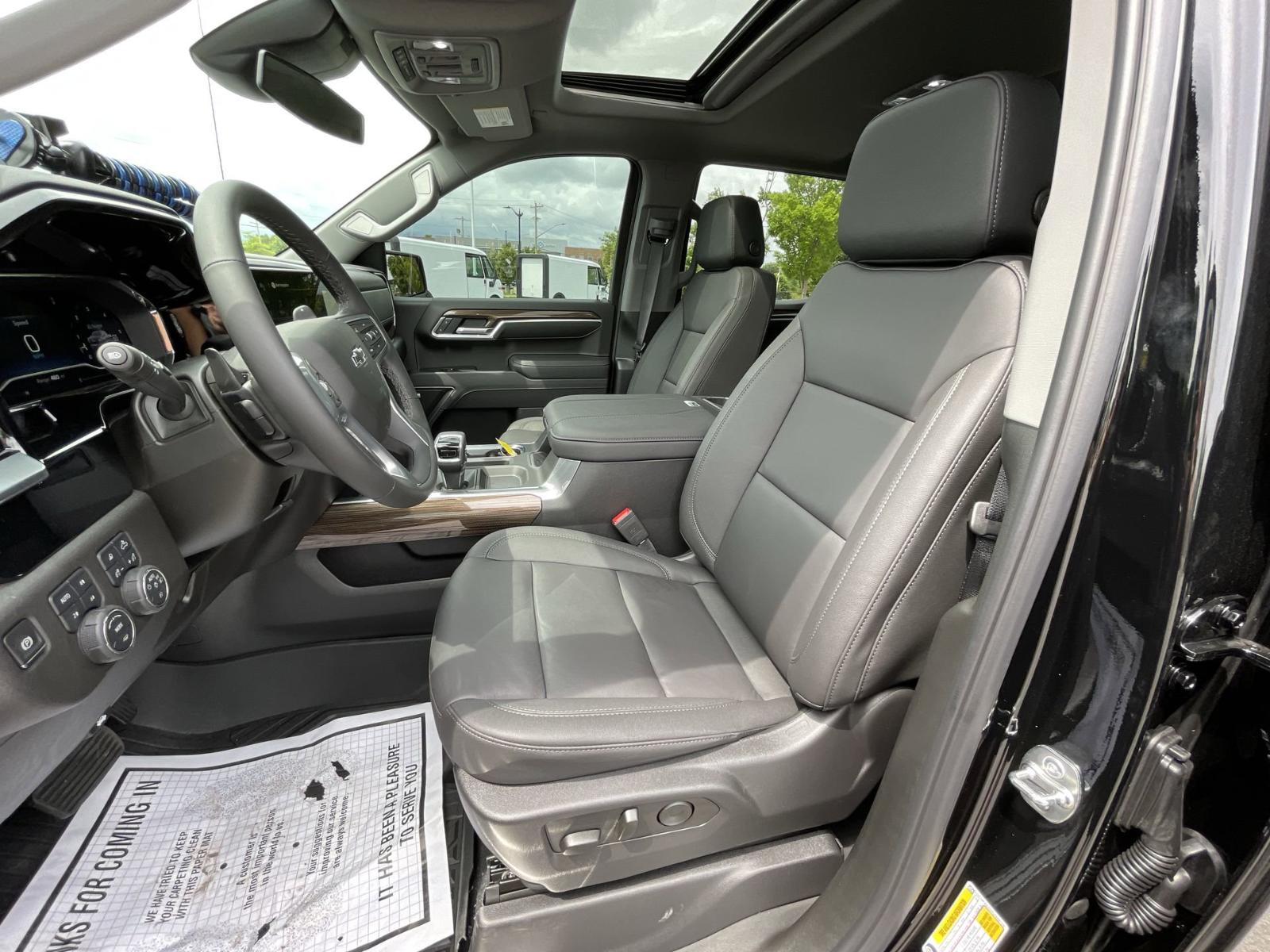 2025 Chevrolet Silverado 1500 Vehicle Photo in BENTONVILLE, AR 72712-4322