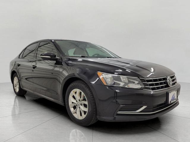 2018 Volkswagen Passat Vehicle Photo in APPLETON, WI 54914-4656