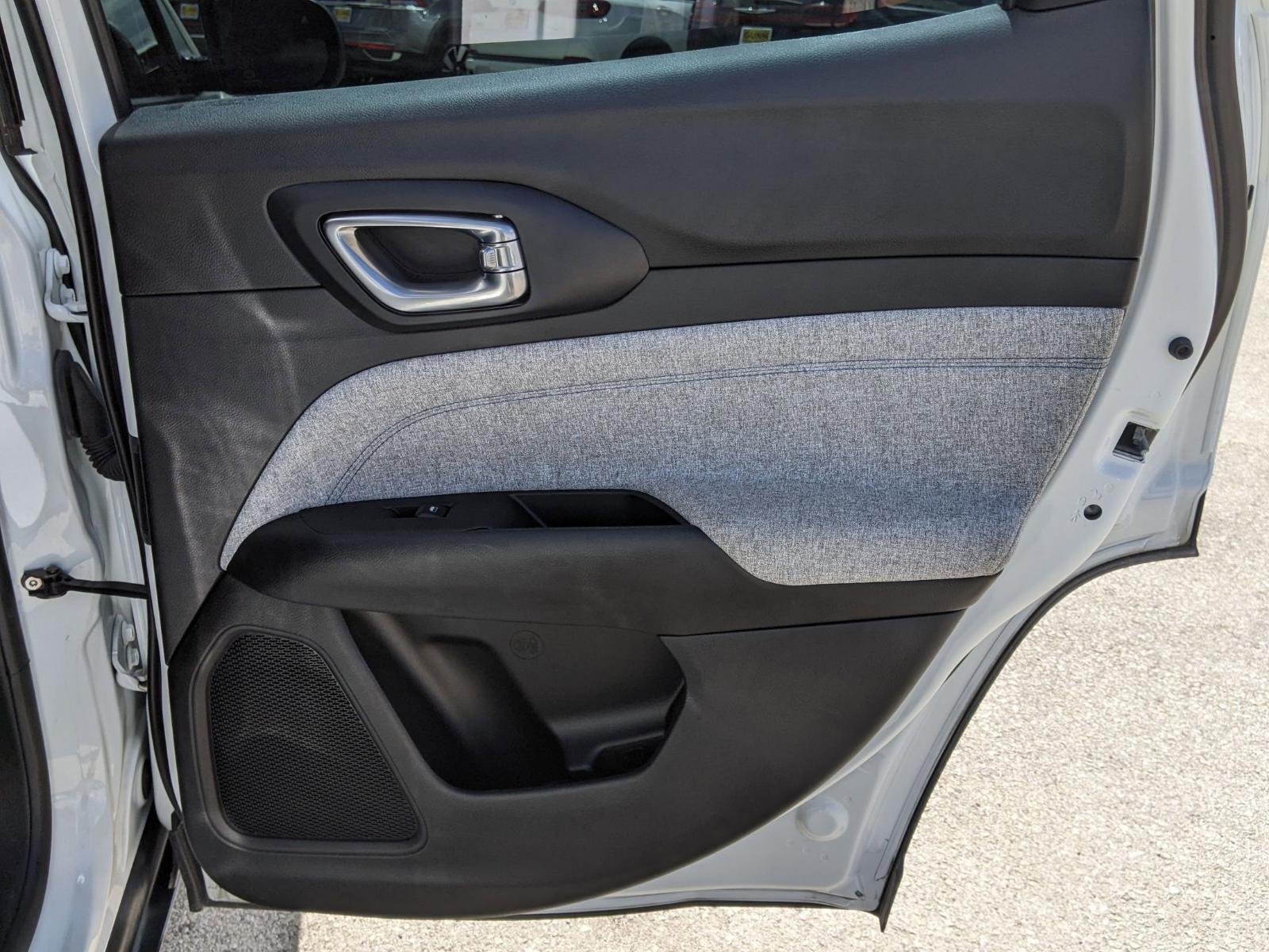 2024 Jeep Compass Vehicle Photo in Seguin, TX 78155