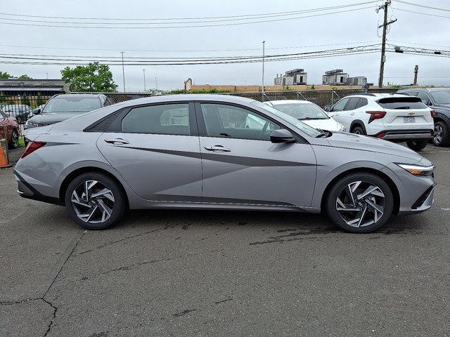 2025 Hyundai ELANTRA Vehicle Photo in Philadelphia, PA 19116
