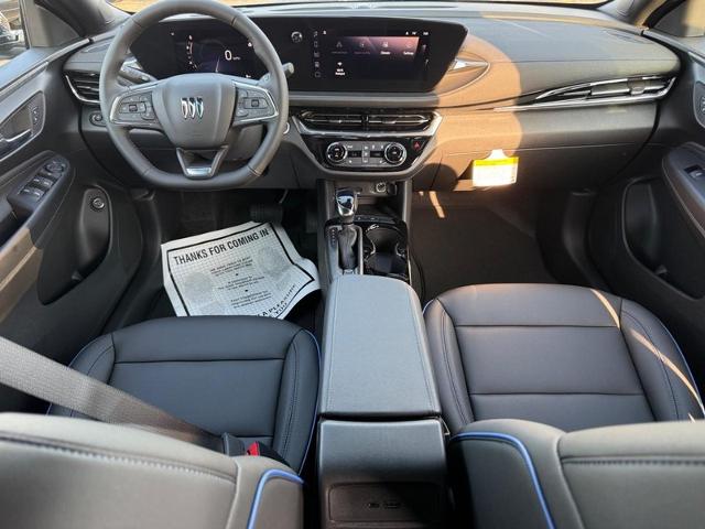 2025 Buick Envista Vehicle Photo in COLUMBIA, MO 65203-3903