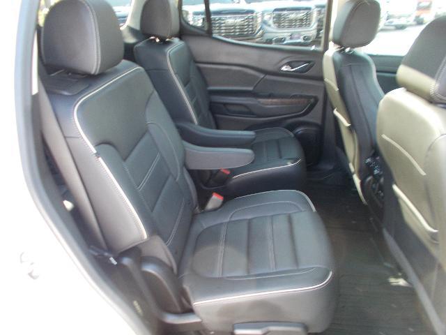 2023 GMC Acadia Vehicle Photo in LOWELL, MA 01852-4336