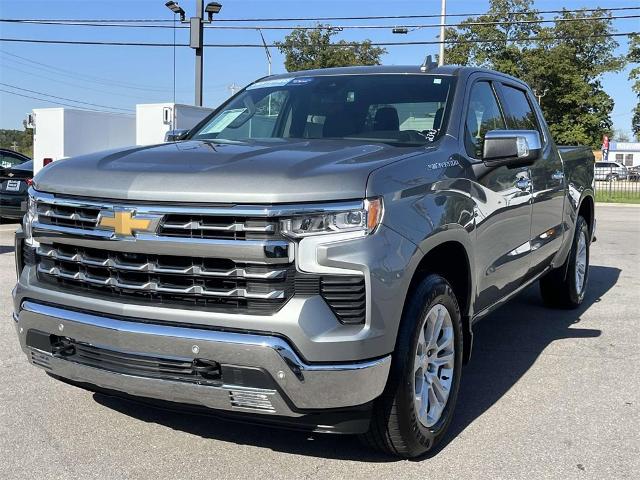 2023 Chevrolet Silverado 1500 Vehicle Photo in ALCOA, TN 37701-3235