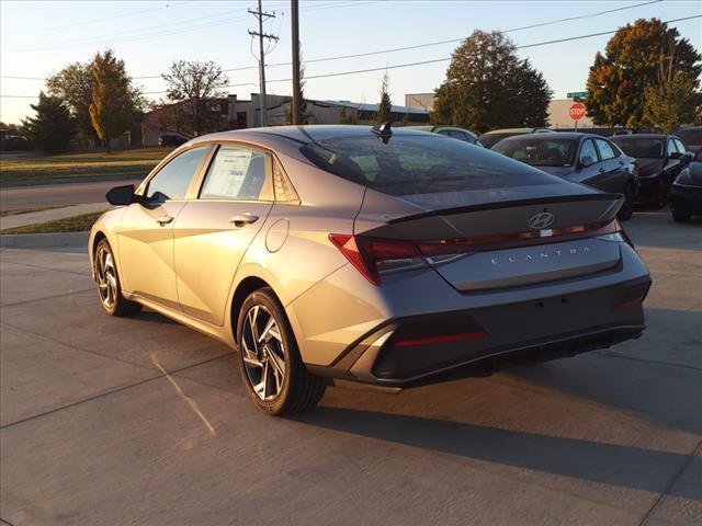 2025 Hyundai ELANTRA Vehicle Photo in Peoria, IL 61615