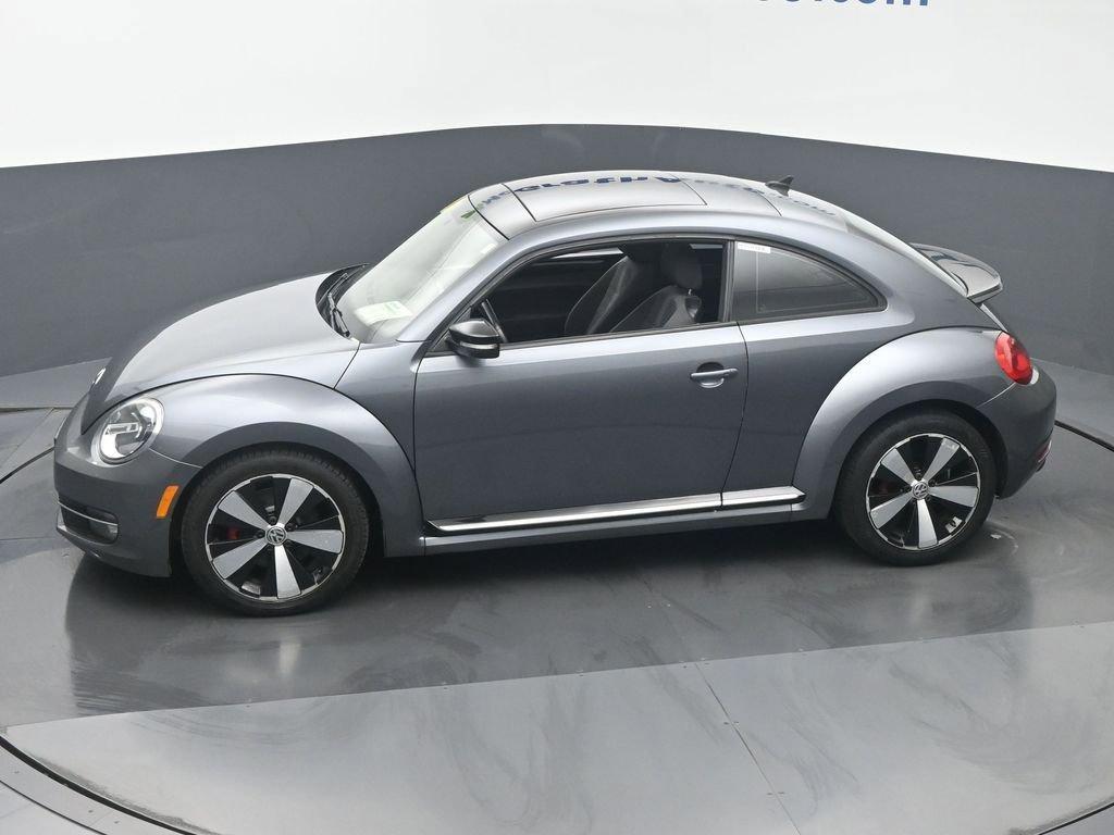 2013 Volkswagen Beetle Coupe Vehicle Photo in Marion, IA 52302